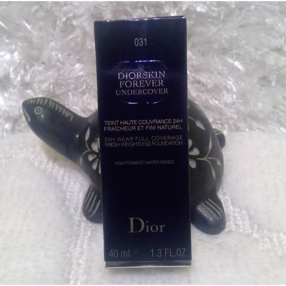 Christian Dior Dior skin Forever Undercover  Foundation 031 Sable Sand - Picture 2 of 8
